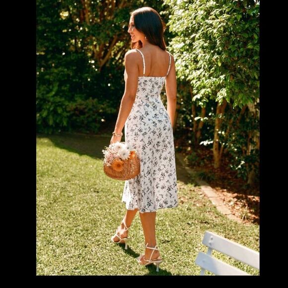 Floral Dress - Picture 4 of 7